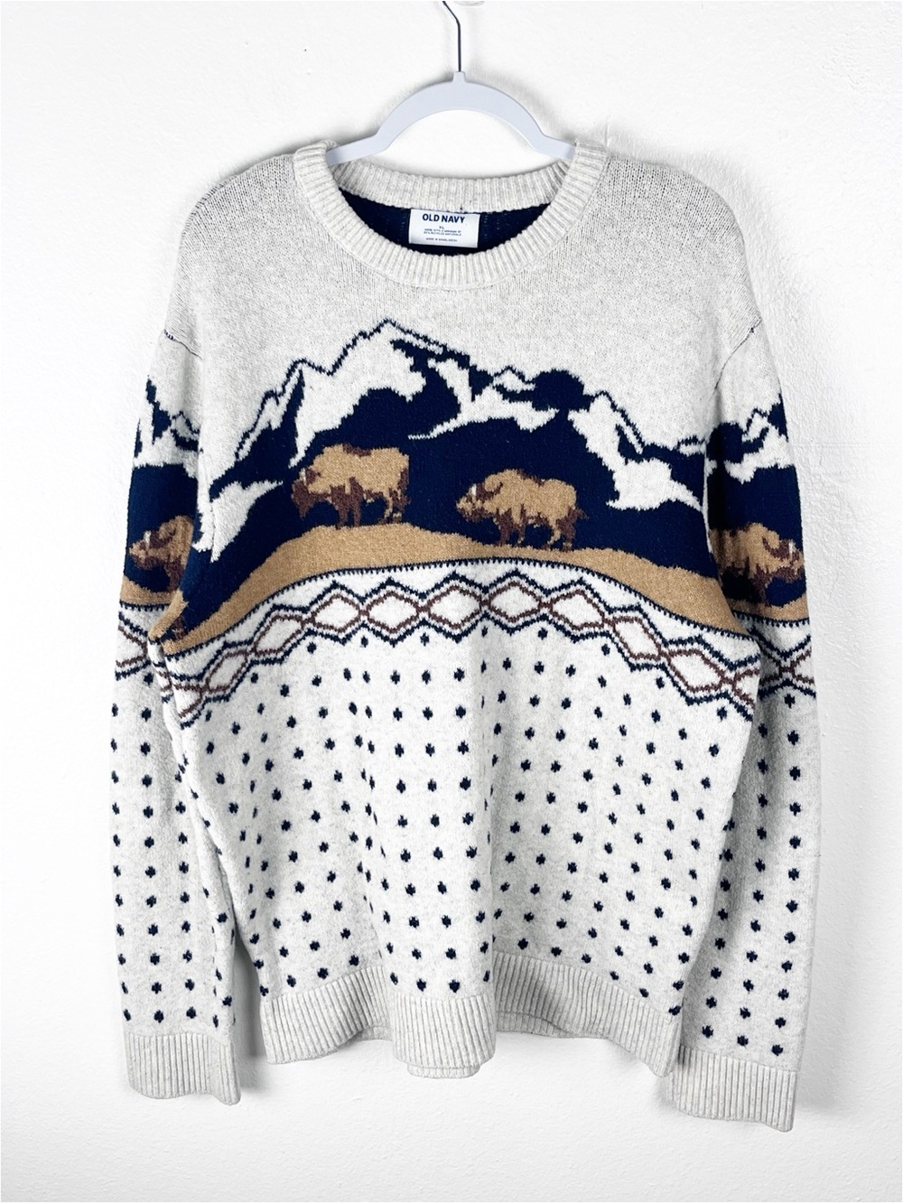 OLD NAVY So Soft Buffalo Graphic Long Sleeves Sweater Size XL